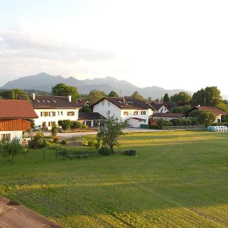 Apartamento Thronvomchiemgau Übersee Exterior foto