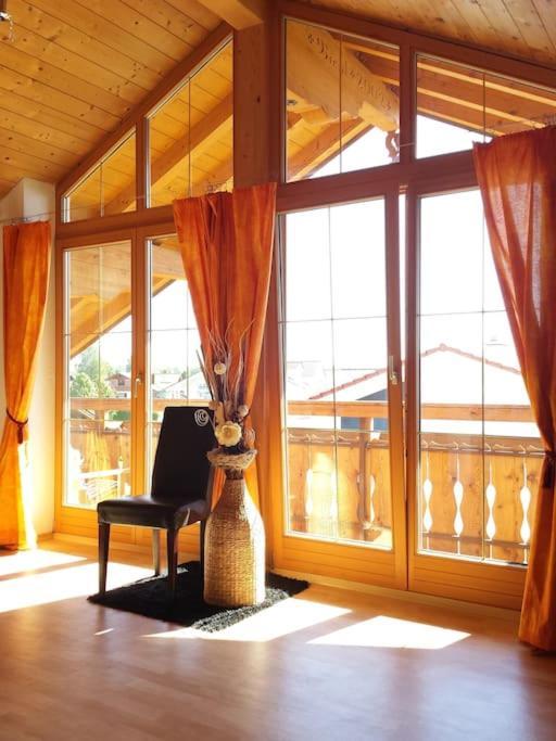Apartamento Thronvomchiemgau Übersee Exterior foto