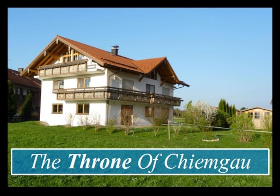 Apartamento Thronvomchiemgau Übersee Exterior foto